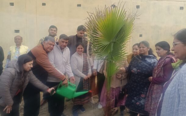 पर्यावरण संरक्षण की सबसे बड़ी आवश्यकता है और बृक्षारोपण ही इसका एकमात्र प्रभावी उपाय