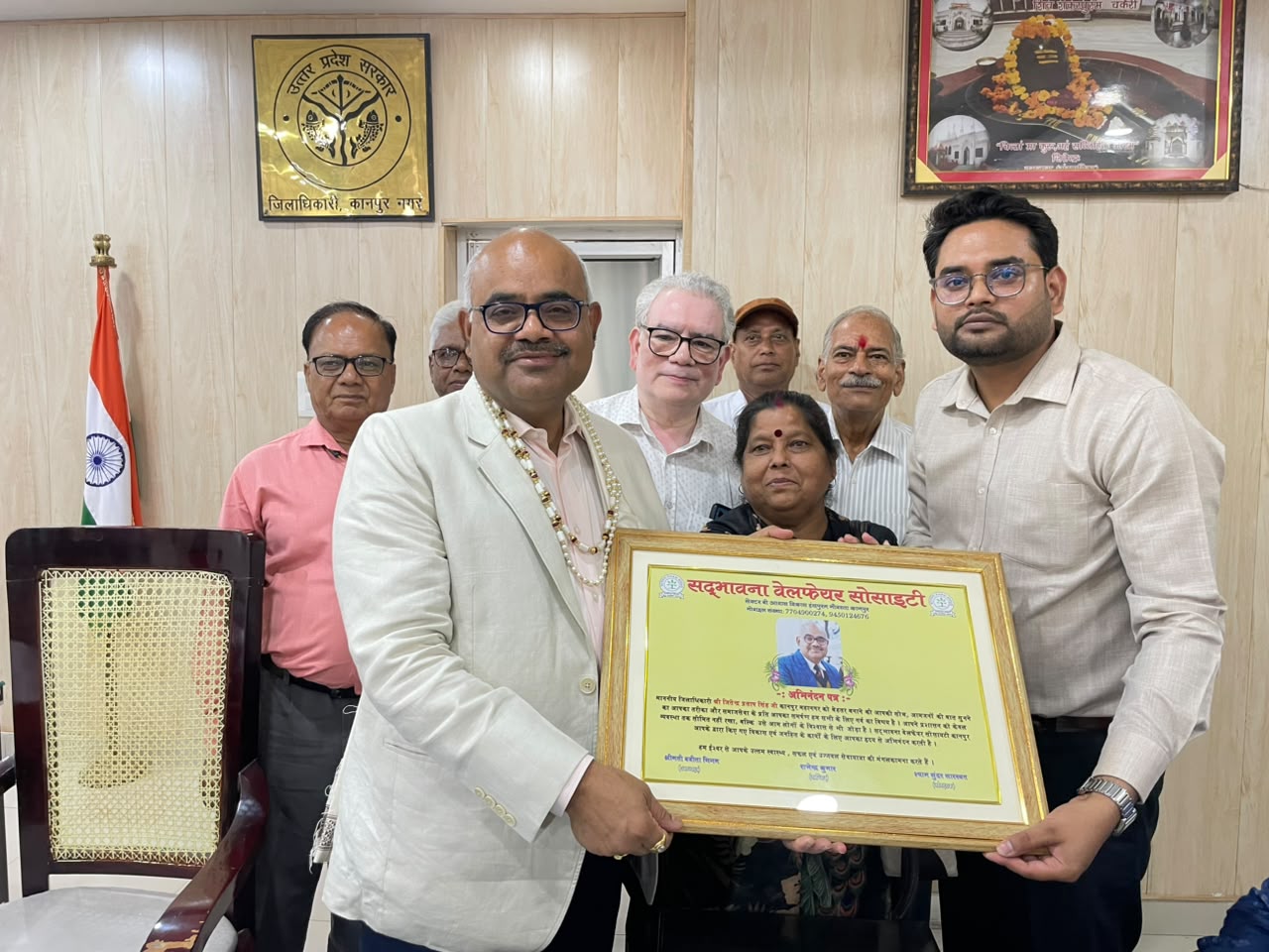 डंपर में अवैध ऑटो लिफ्टर का इस्तेमाल बन रहा जान का दुश्मन।