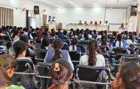 फतेहपुर में नवप्रवेशित छात्राओं हेतु एक 